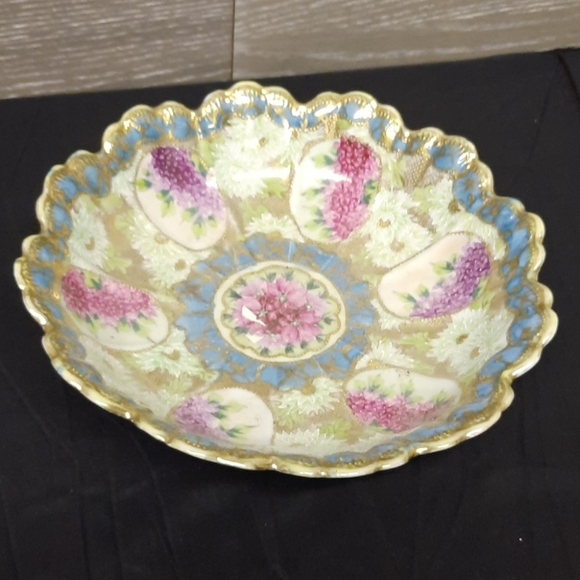 Dressing the Queens of the World - Picture 8 of 10